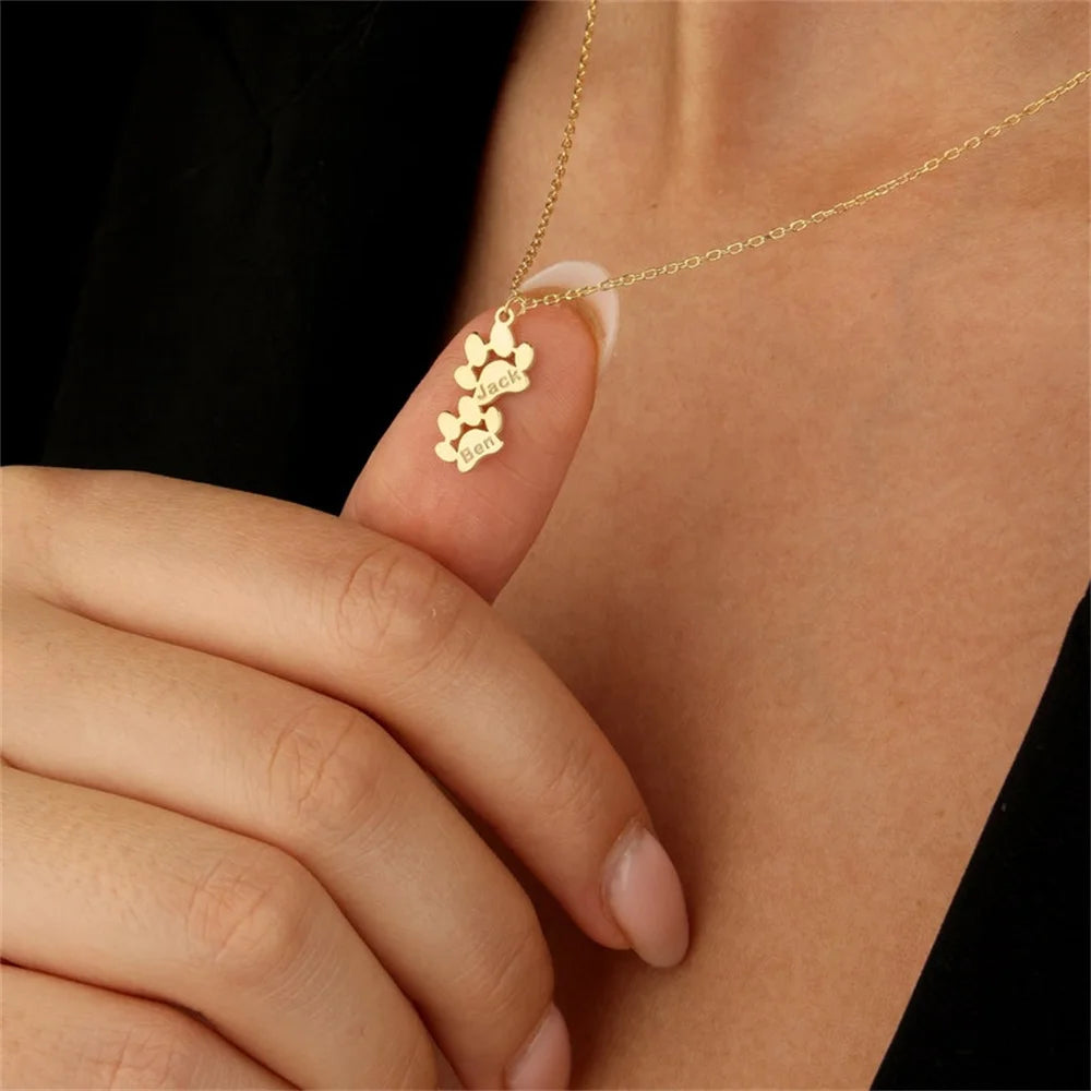 collier personnalisé gravé pattes animal 